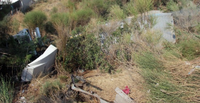 Hatay’da TIR uçuruma düştü: 1 yaralı