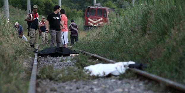 Hatay'da trenin çarptığı 2 Suriyeli öldü