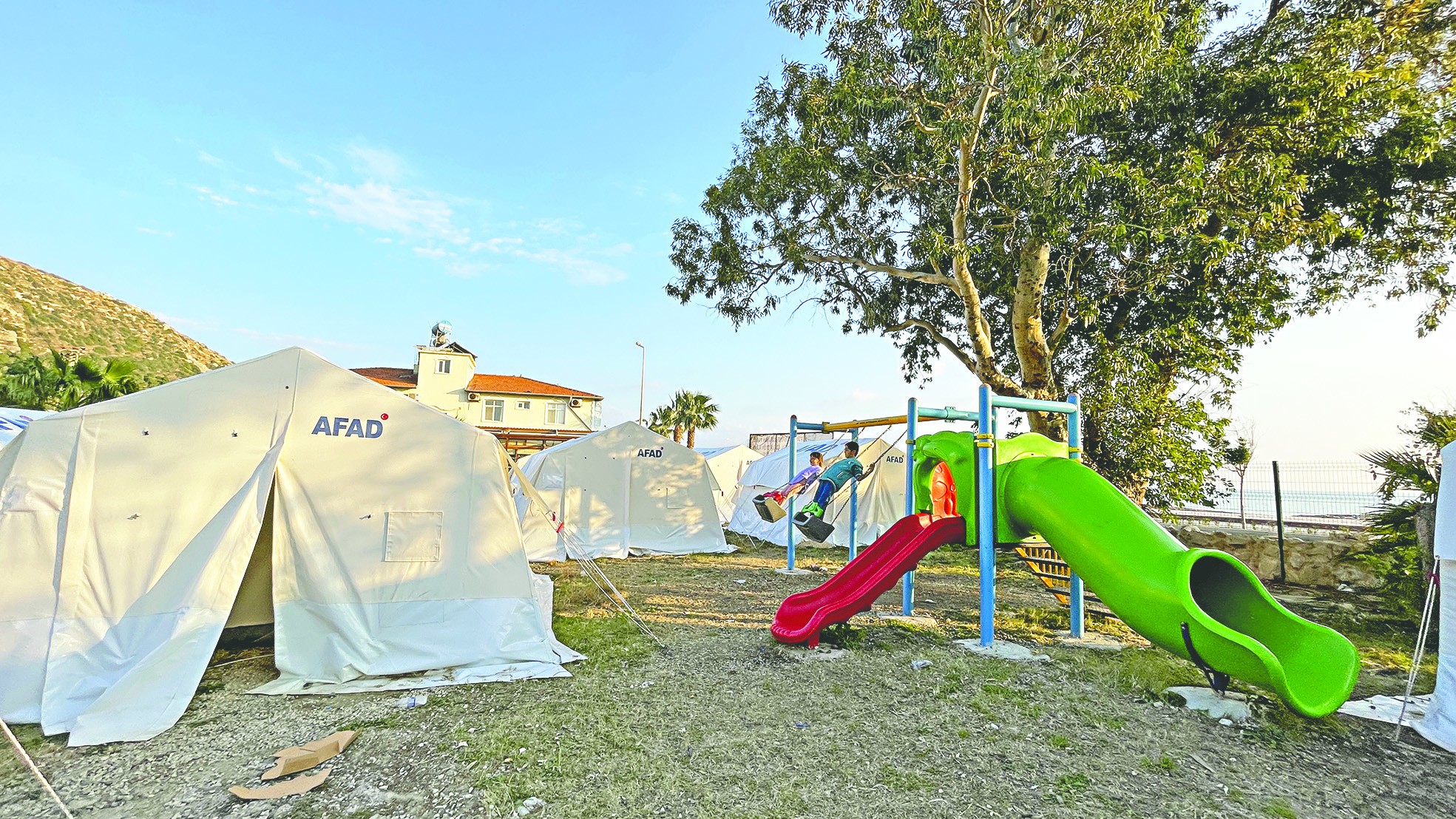 Hatay’ın kırsal kesimleri de çadırsız bırakılmıyor