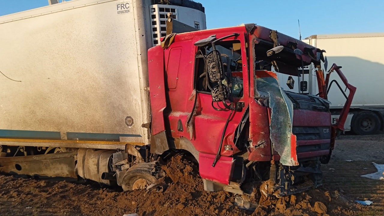 Hataylı şoför hayatını kaybetmişti! İran’da İsrail füzesiyle vurulan TIR’ın görüntüleri ortaya çıktı