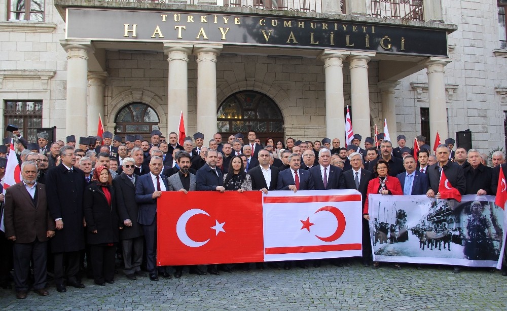 Hataylılardan KKTC Cumhurbaşkanı Akıncı’ya tepki 
