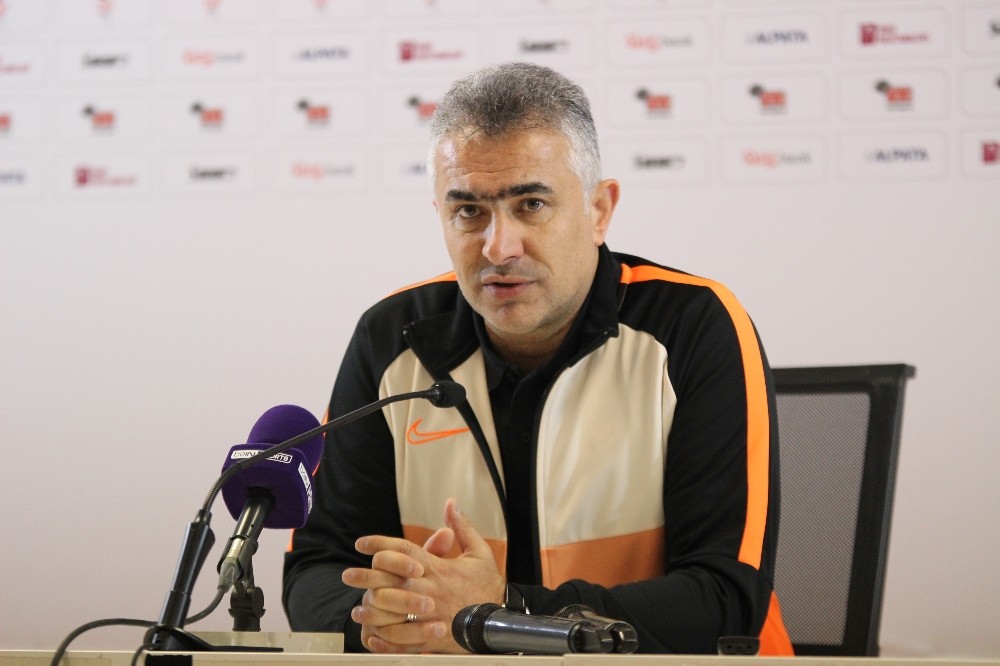 Hatayspor zorlu deplasmandan kayıpsız döndü 