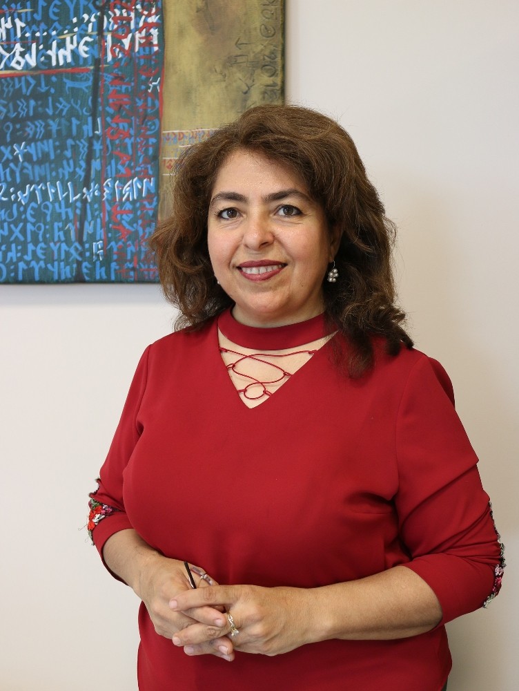 Hatice Yalçın: 