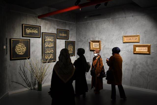 Hattat Mustafa Cemil Efe’nin ‘Cevher’ sergisi sanatseverlerle buluştu