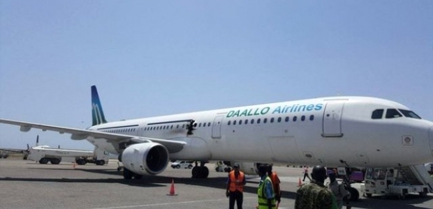 Yolcu uçağı havada patladı!