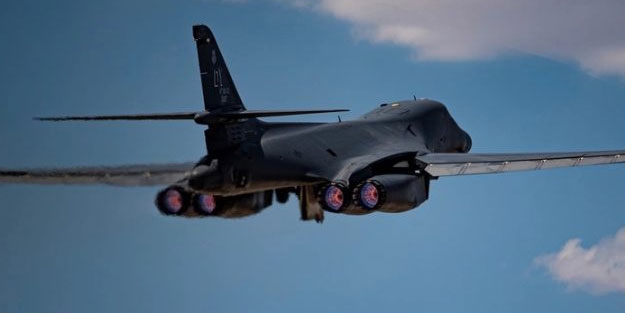 Havada tehlikeli yakınlaşma! Savaş jetleri havalandı