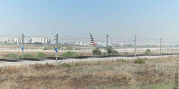 Havada yürekleri ağza getiren olay! İsrail'e acil iniş yaptı