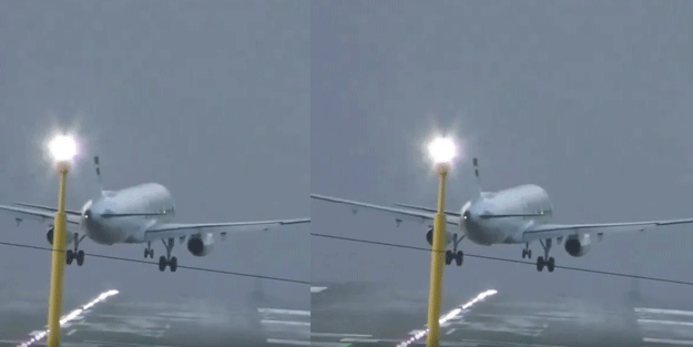 Havada zor anlar! Uçaklar böyle savruldu