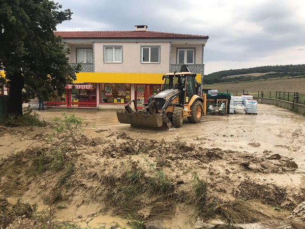 Havadan böyle görüntülendi! O tatil beldesi sular altında kaldı