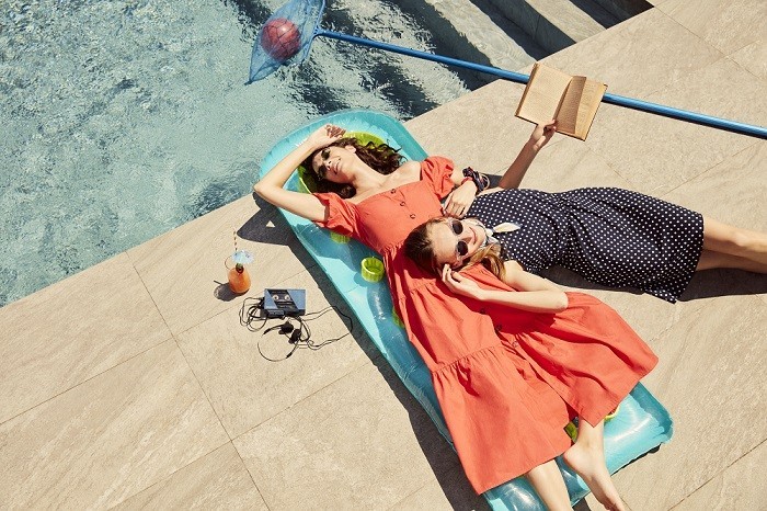 Havalar ısındı, elbise sezonu başladı 