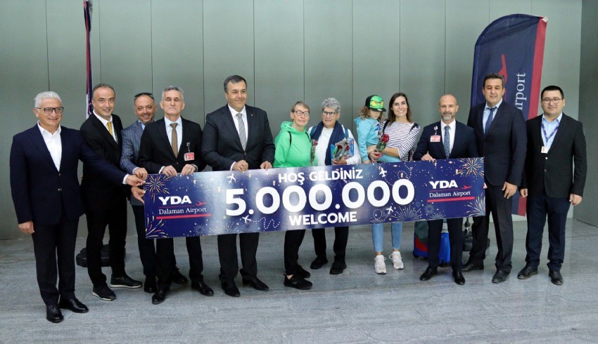 Havalimanı'nda 5 milyonuncu yolcuya özel sürpriz!