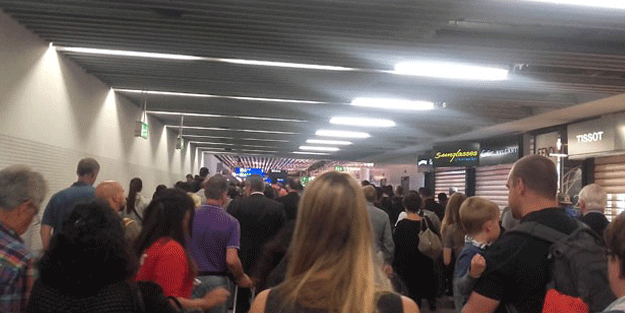 Havalimanı'nda 'bomba' alarmı