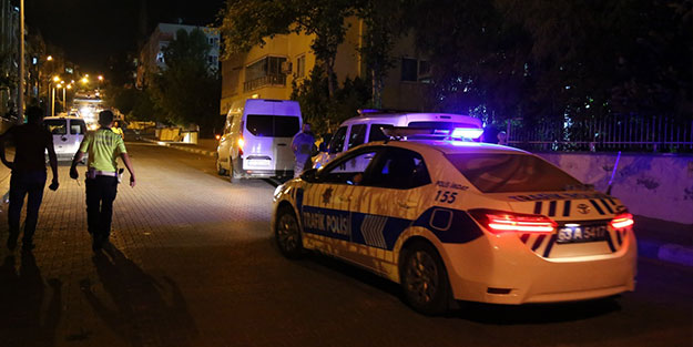 Havaya rastgele ateş eden 3 kişiye polis müdahalesi