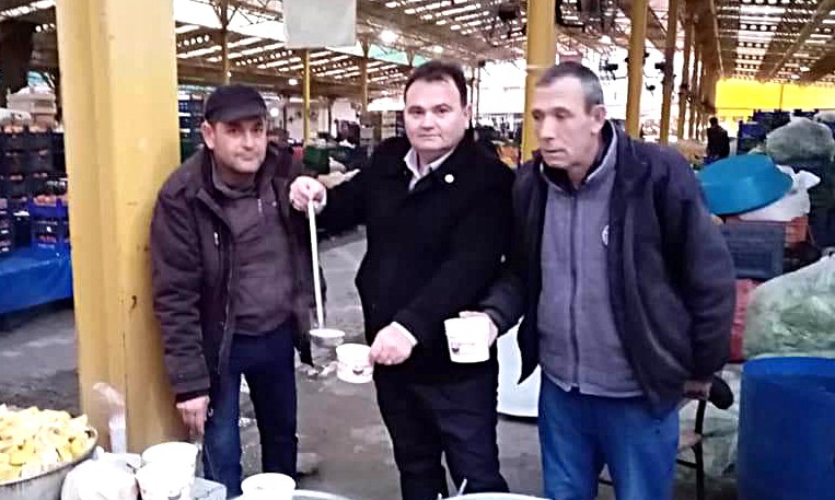 Havran’da pazarcılara sabah çorbası ikram edildi 