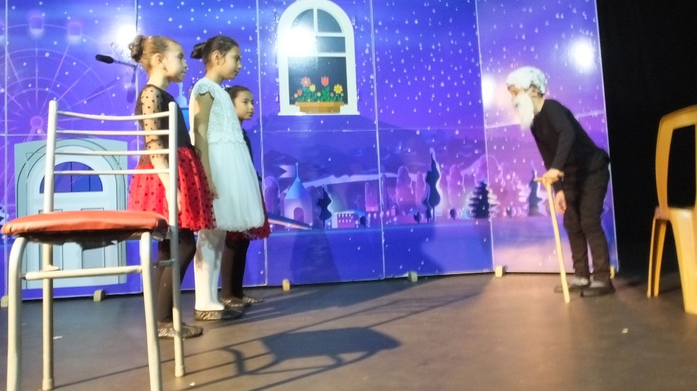 Havranlı öğrenciler tiyatro ile tanıştı 