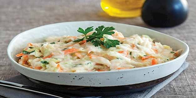 Havuçlu lahana salatası nasıl yapılır? Havuçlu lahana salatası tarifi