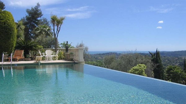 Havuzdan koronavirüs bulaşır mı? | Deniz suyundan koronavirüs bulaşır mı?