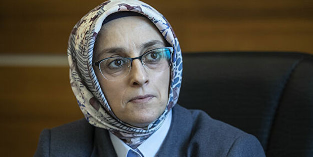 Hay senden, Allah razı olsun Selva hanım! Bir oylama yapalım bu cümlenize bakalım kaç kişi imza atacak