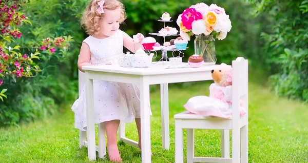 Hayali arkadaşlar çocukların gelişimini olumsuz etkiler mi?