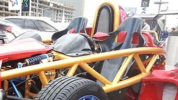 Hayali olan yarış arabasını 35 bin liraya yaptı