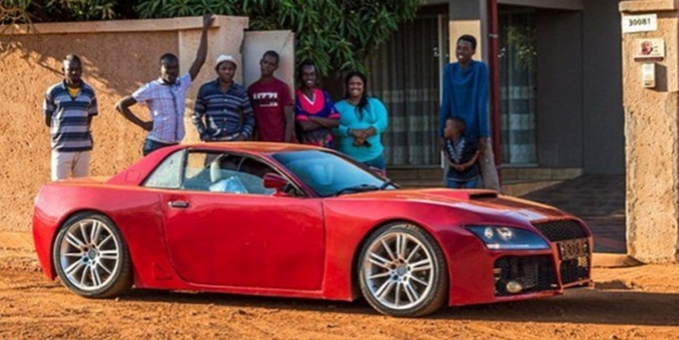 Hayalindeki arabayı evin garajında yaptı!