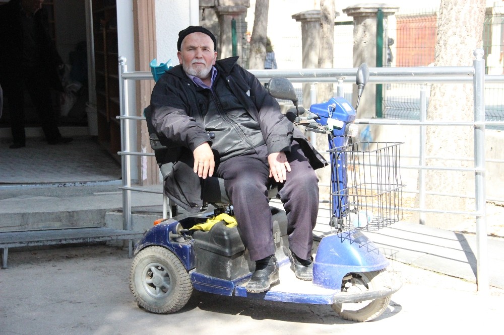 Hayalini kurduğu kutsal topraklara hayırseverlerin yardımıyla gidecek 