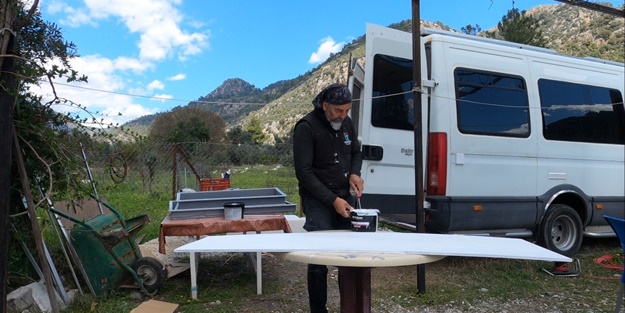 Hayaliydi! Karavanını kendi imkanları ile yapıyor