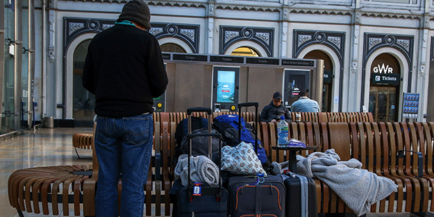 Hayat durma noktasına geldi! İngiltere'de dev kriz