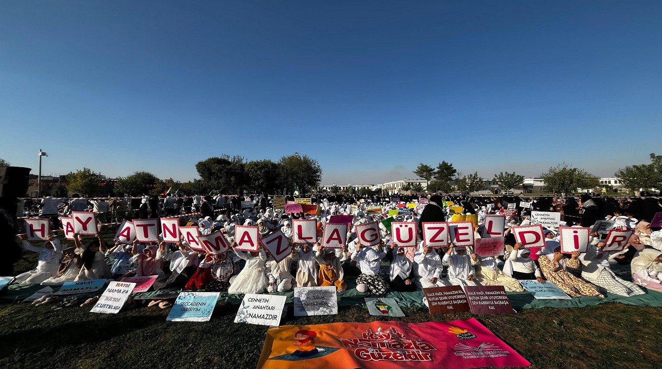 "Hayat Namazla Güzeldir" finali Diyarbakır'da yapıldı