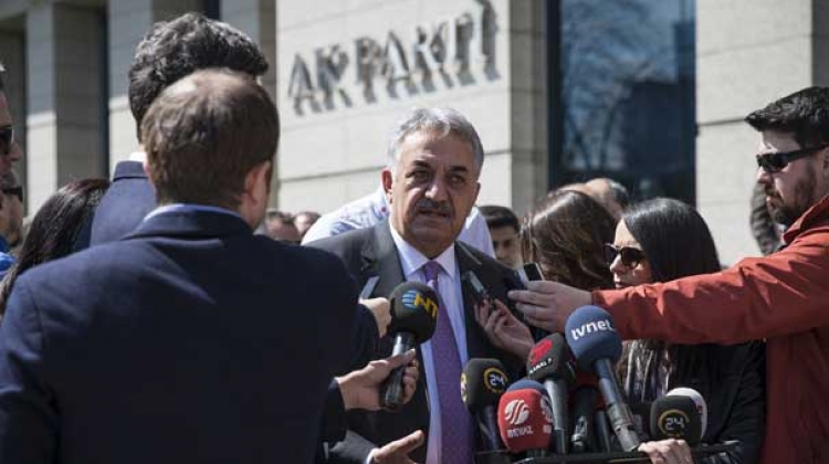 Hayati Yazıcı: Prosedürlere de dikkat eden bir partiyiz