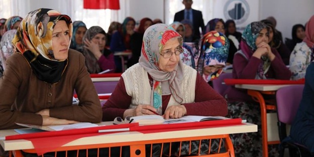 Hayatlarının ikinci baharını okuyarak geçirecekler