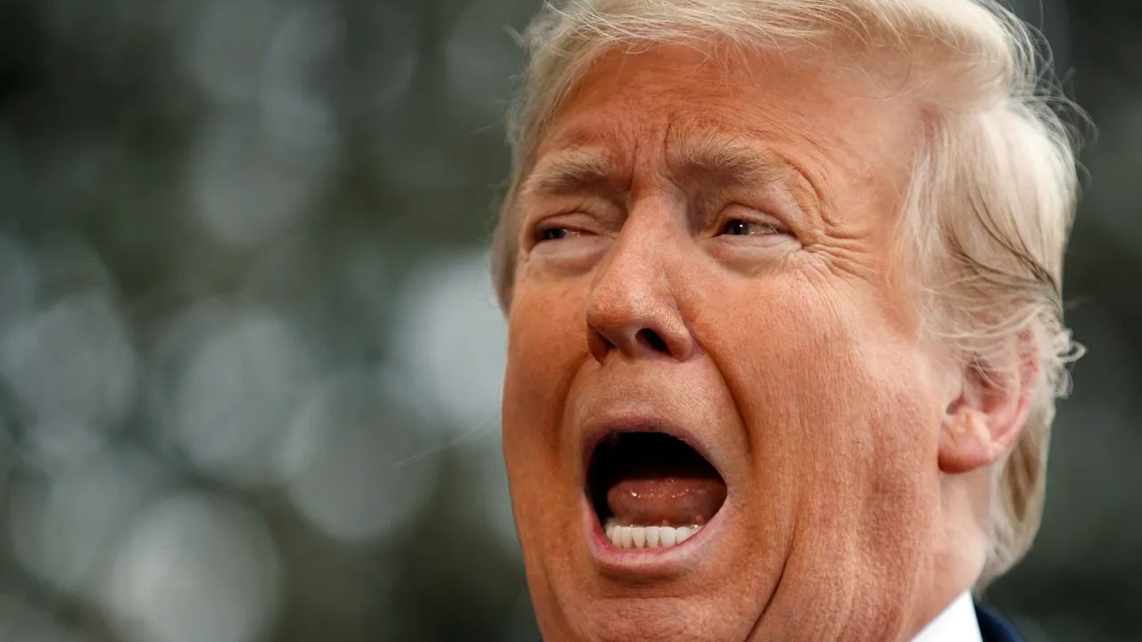 Haydi CHP’liler hücum! Trump’ın heykelli parfümü çıktı