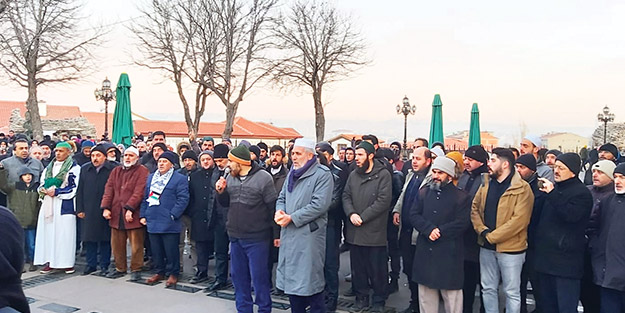 Haydut İsrail belasını arıyor
