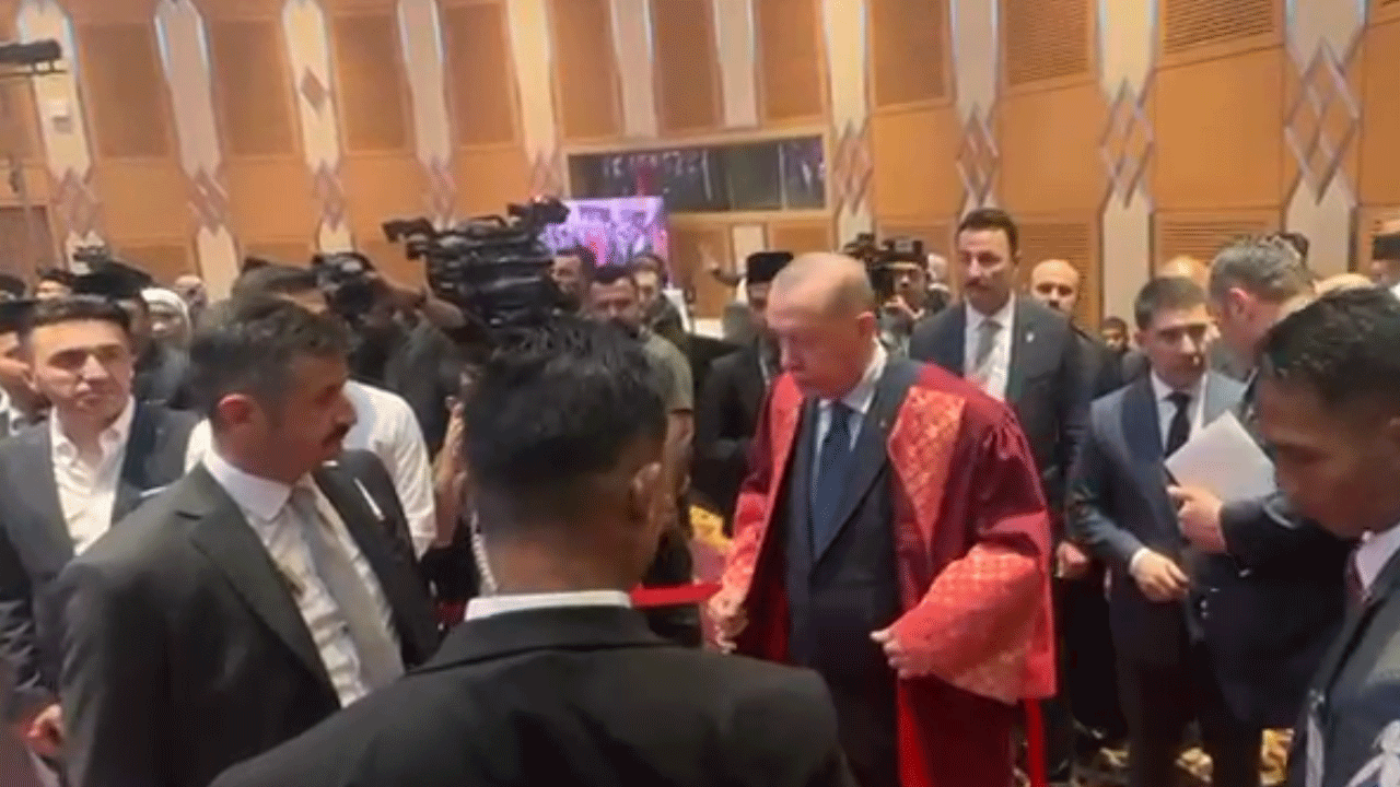 ‘Hayırlı olur inşallah!’ Malezya üniversitesinden Erdoğan’a fahri doktora ünvanı