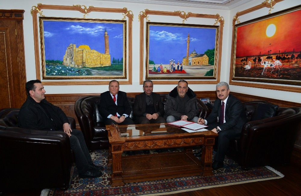 Hayırsever Fazıl Bahadır, eğitim hizmetlerinde kullanılmak üzere daire bağışı yaptı 