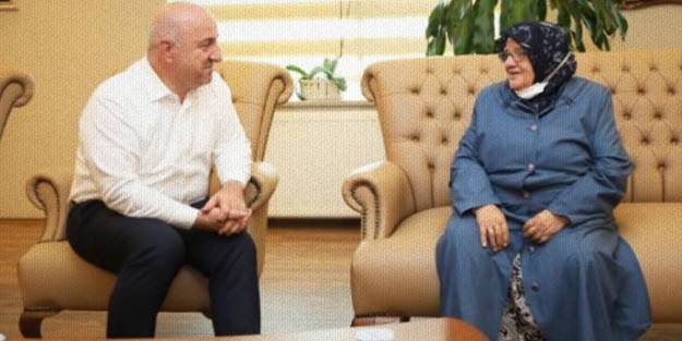 Hayırsever kadından örnek davranış