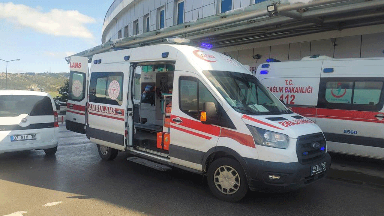 Hayvan pazarında insan kanı aktı