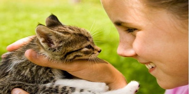 Hayvan sevgisi hayata bağlıyor