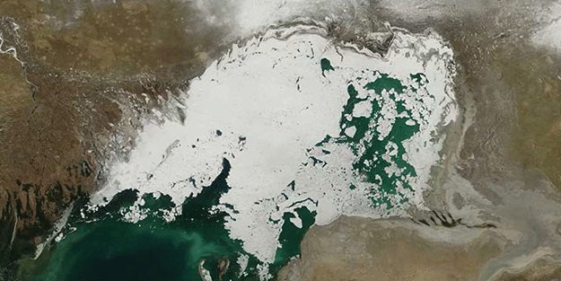 Hazar Denizi erken donmaya başladı