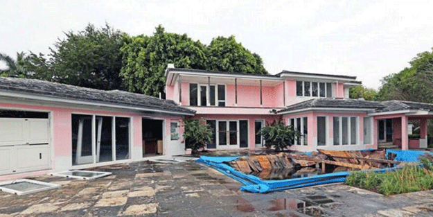 Hazine bulmak için 10 milyon dolarlık evini yıktırıyor!