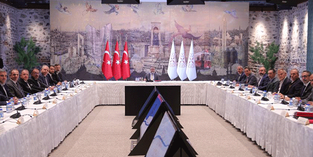 Bakan Nebati, inşaat sektörü temsilcileriyle bir araya geldi