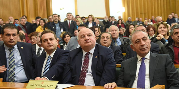 Hazır olun, CHP kendi teklifine “hayır” oyu verecek!