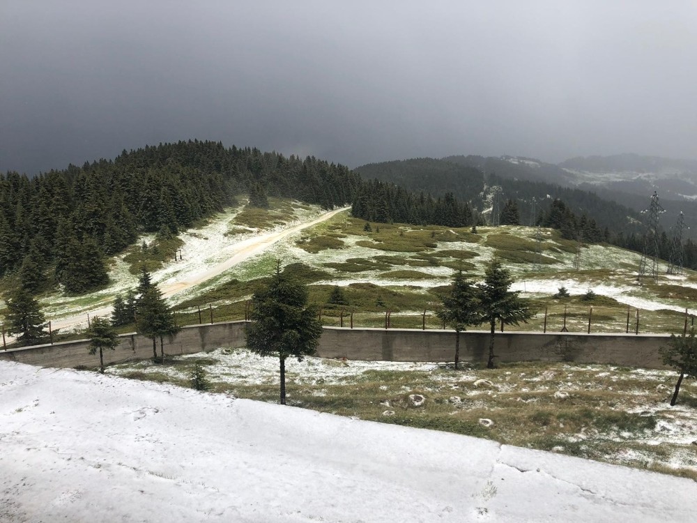 Haziran ayında Ilgaz Dağı’na kar yağdı 