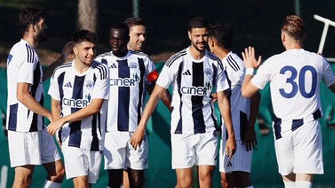 Hazırlık maçında gol düellosu! Kasımpaşa ile İstanbulspor yenişemedi