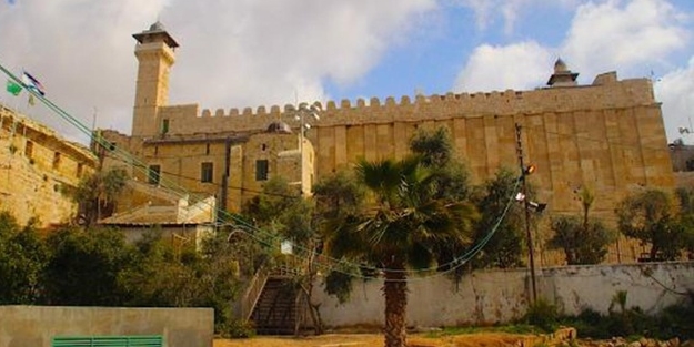 Hazreti İbrahim Camii açıldı