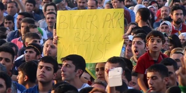 HDP kutlamasında dikkat çeken pankart