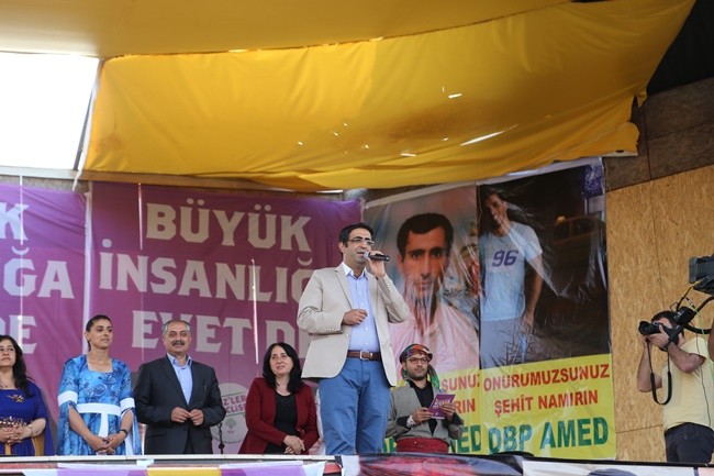 HDP kutlamasında Pkk mesajı - FOTO