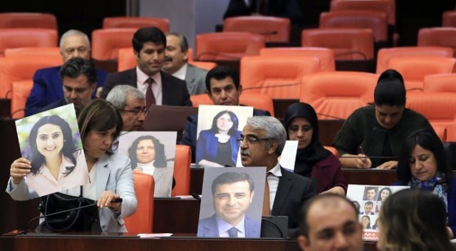 HDP, Meclis boykotunu bitirdi