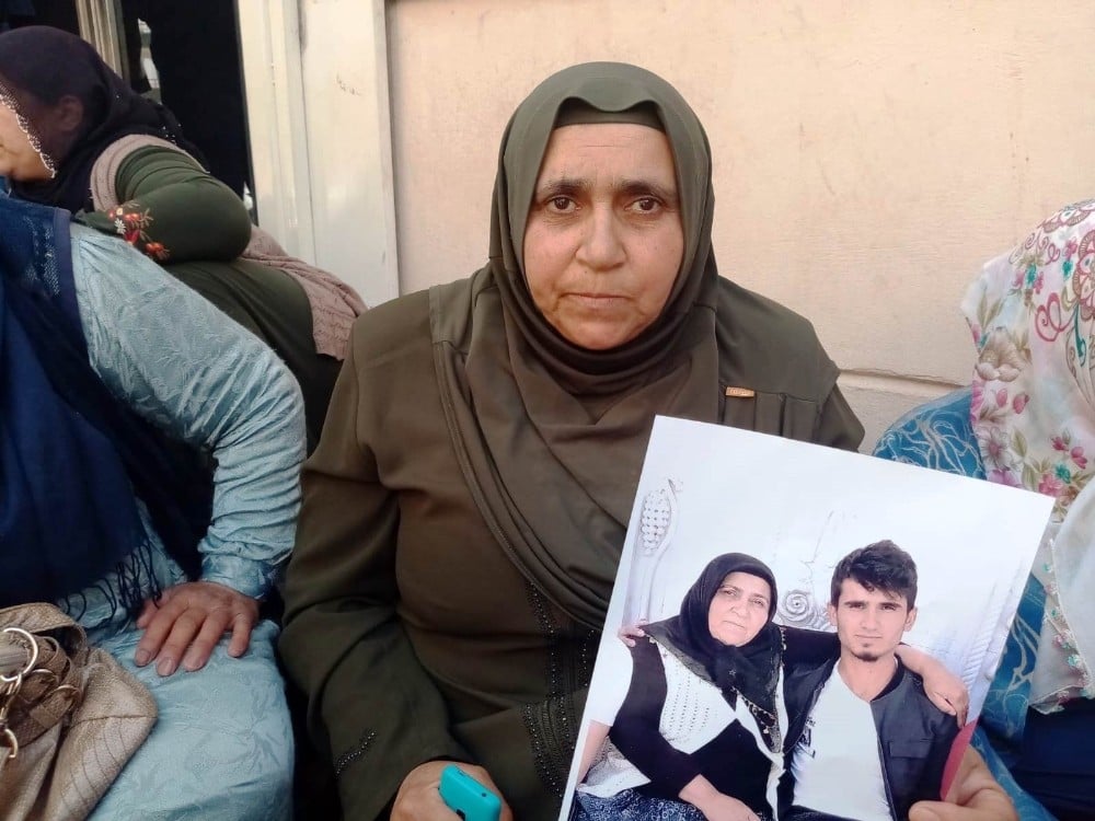 HDP önünde eylem yapan ailelerin sayısı 20’ye yükseldi 