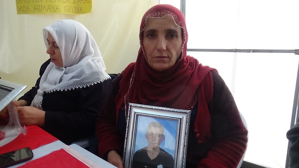 HDP önündeki ailelerin evlat nöbeti 123’ncü gününde 
